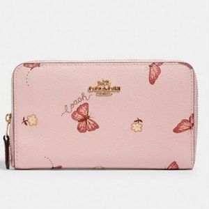 Coach Zip Around Medium Wallet